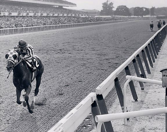 70年代 イギリスの競走馬 雑誌「The British Racehorse」 19th century horse racing britain hi-res stock photography